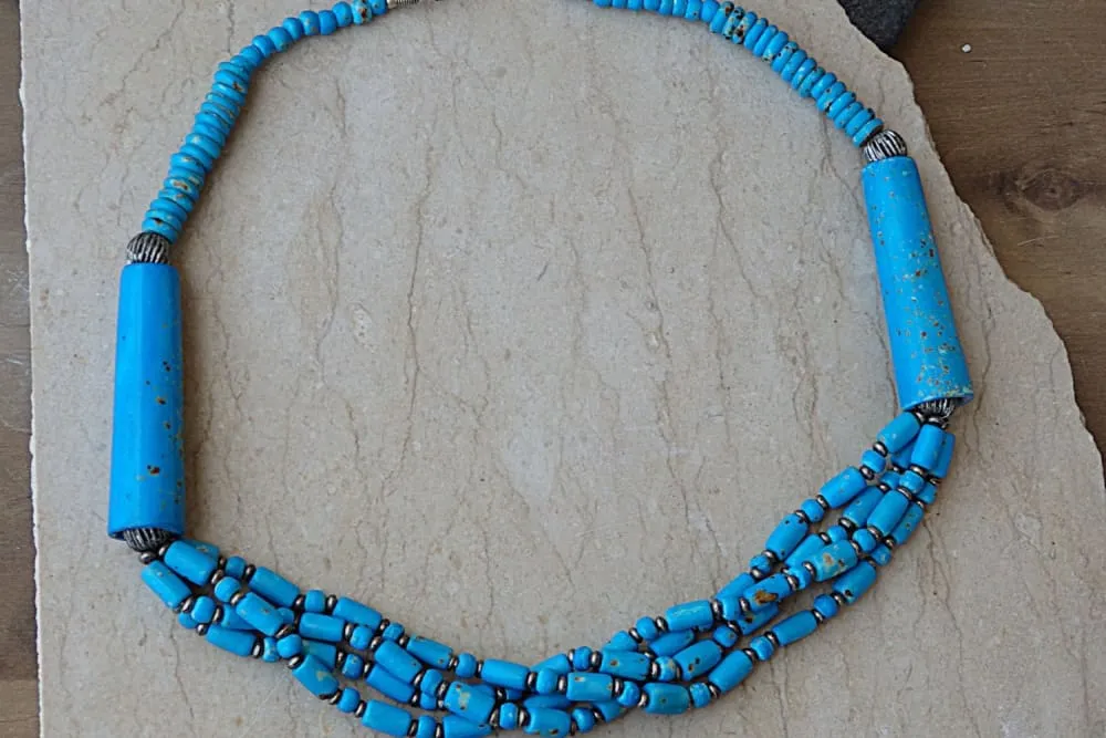 Real turquoise beads necklace